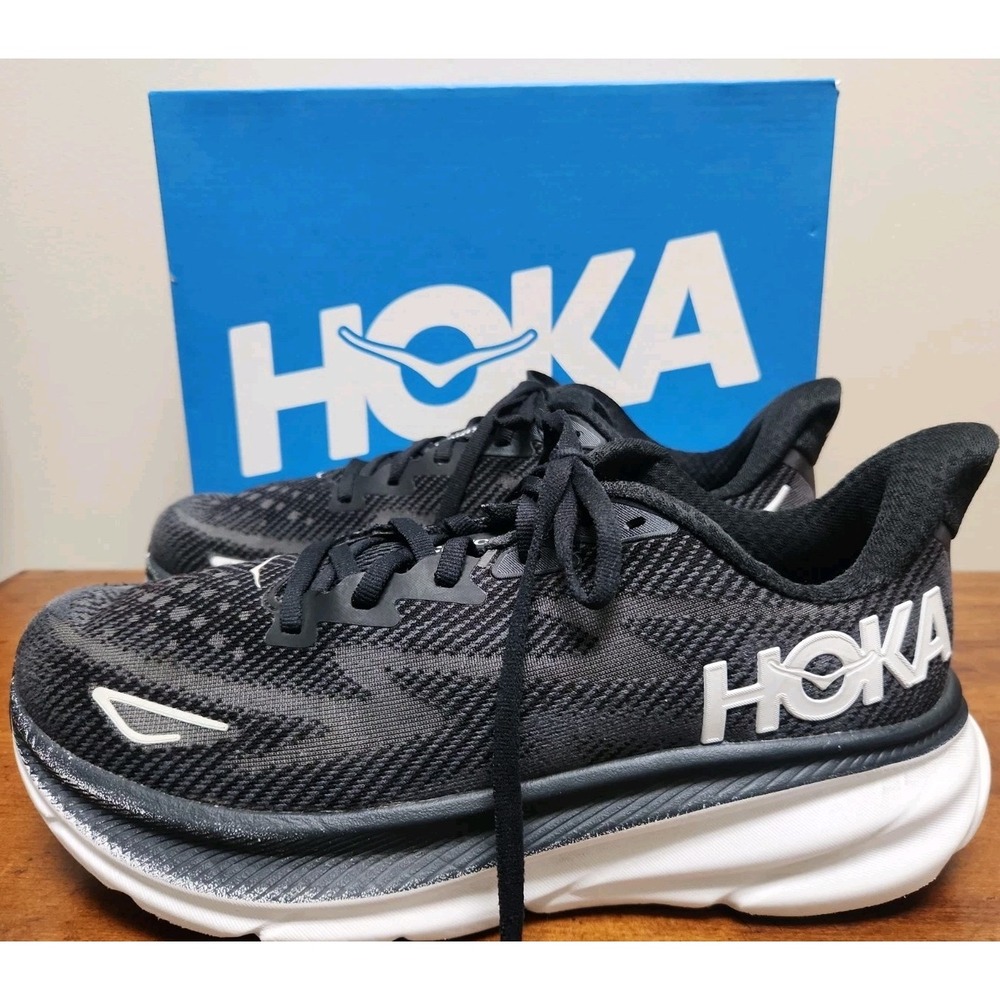 Hoka One One Clifton 9 Black White Womens Running Shoes Size 8B 1127896